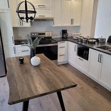 Free Parking, Beautiful 4 1/2- 2 Bedroom Apartment Montréal Eksteriør bilde
