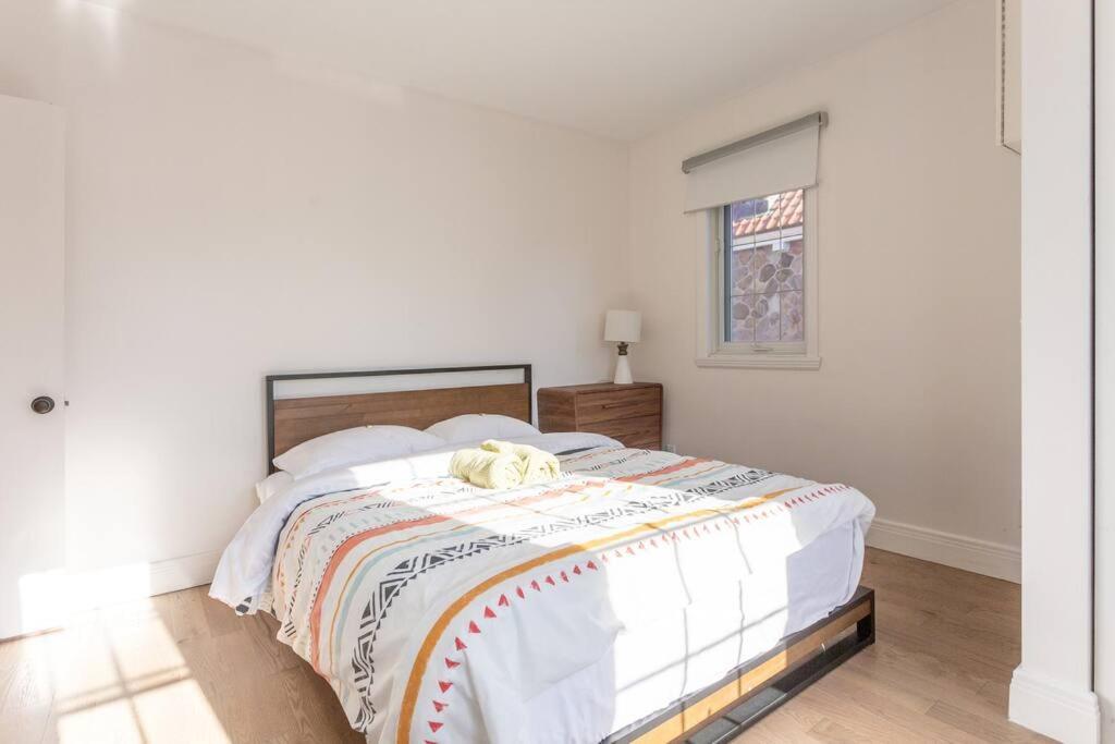 Free Parking, Beautiful 4 1/2- 2 Bedroom Apartment Montréal Eksteriør bilde