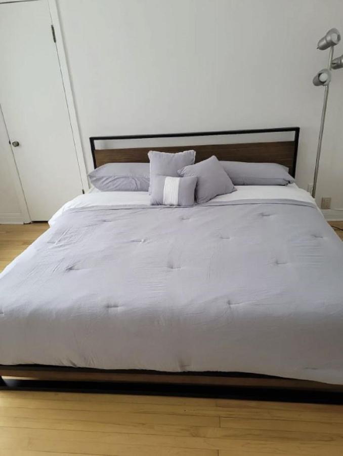 Free Parking, Beautiful 4 1/2- 2 Bedroom Apartment Montréal Eksteriør bilde