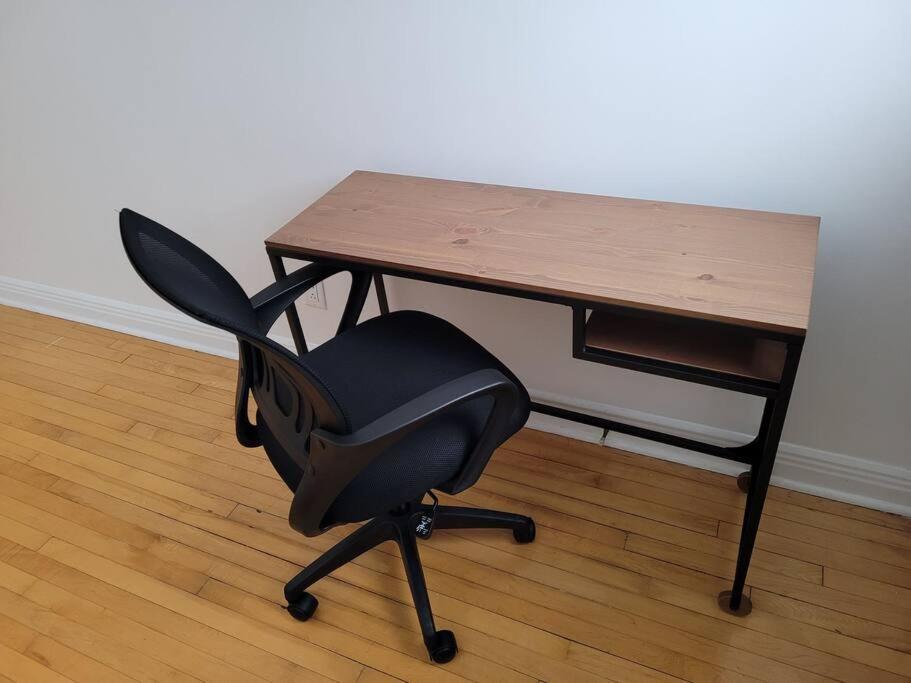 Free Parking, Beautiful 4 1/2- 2 Bedroom Apartment Montréal Eksteriør bilde
