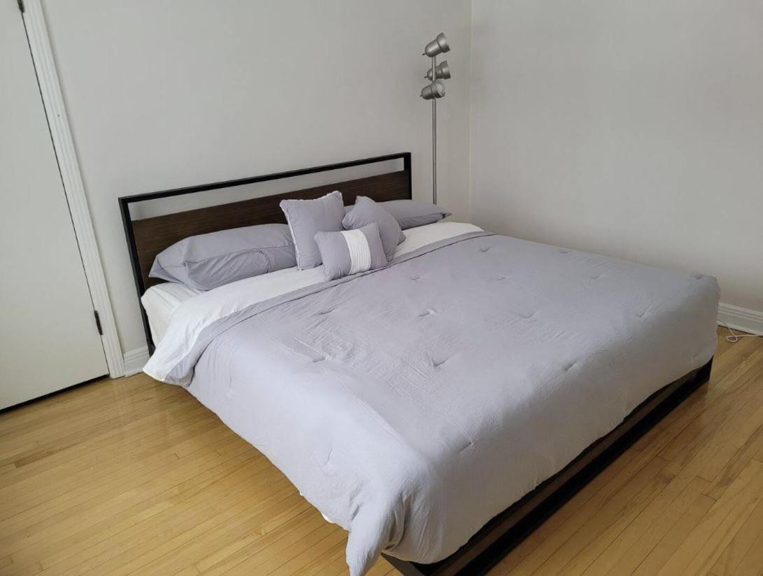 Free Parking, Beautiful 4 1/2- 2 Bedroom Apartment Montréal Eksteriør bilde