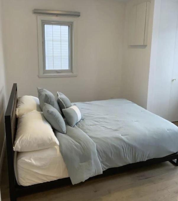 Free Parking, Beautiful 4 1/2- 2 Bedroom Apartment Montréal Eksteriør bilde